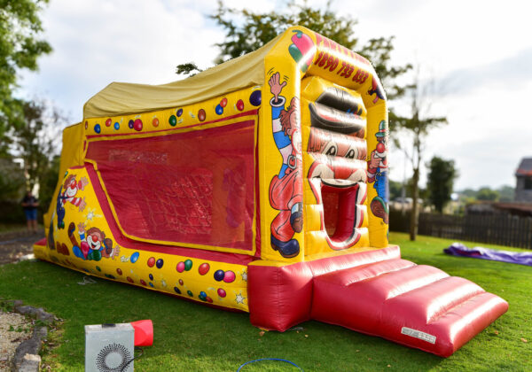 Clown Obstacle Course - Image 14